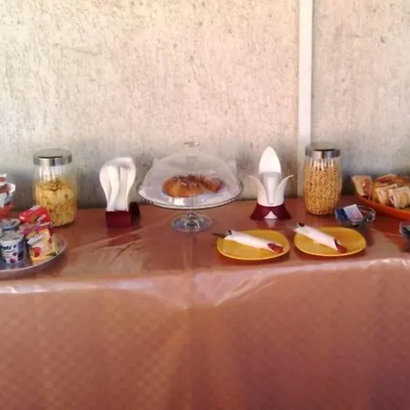 Olympus Bed & Breakfast 2*