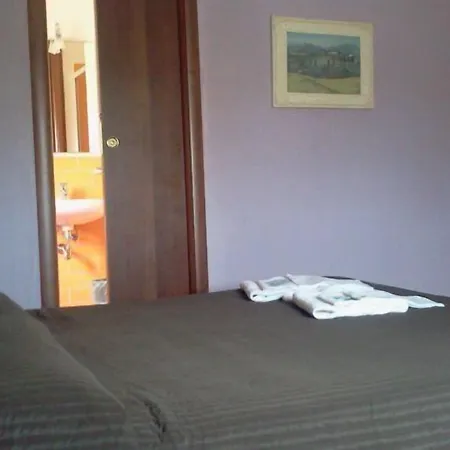 Olympus Bed & Breakfast 2*